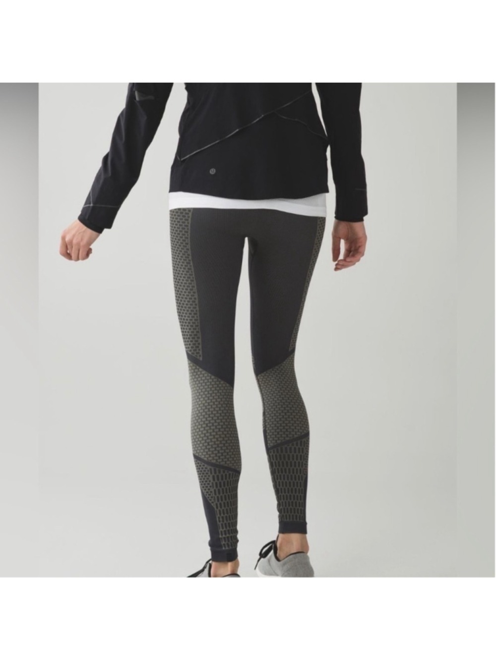 Lululemon size 4 about that base tights